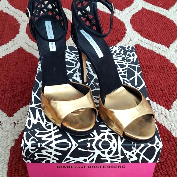 DVF Stilettos - Picture 2 of 8